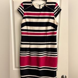 Multi stripes zip on collar dress